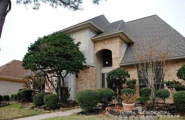 14726 Charlmont Dr Gallery 2