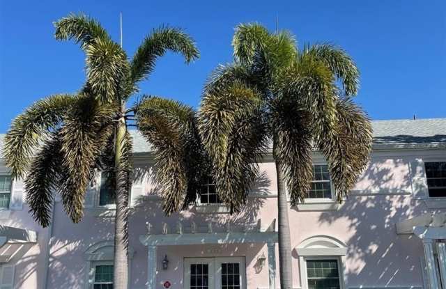 249 POMPANO DRIVE SE photos photos