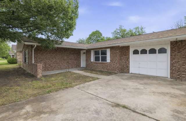 301 N Manor Dr photos photos