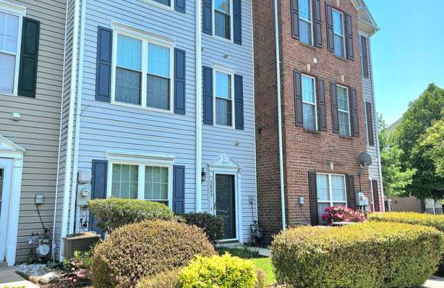 Beautiful 3 BR 2.5 BA Townhome Near Bowie Town Center  Covington Community Center photos photos