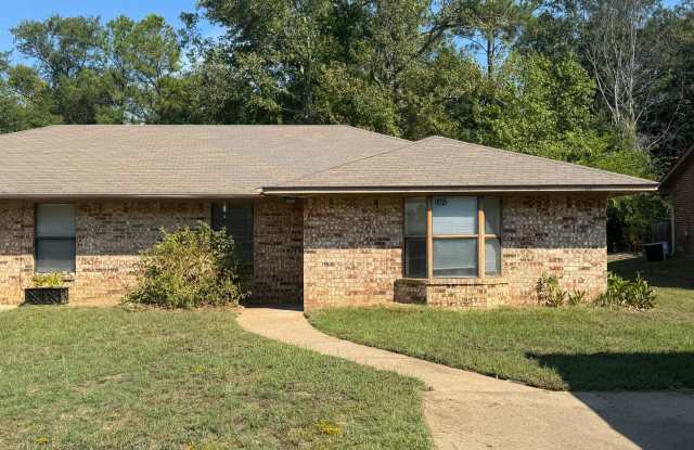 10728 Kiamichi Gallery 1
