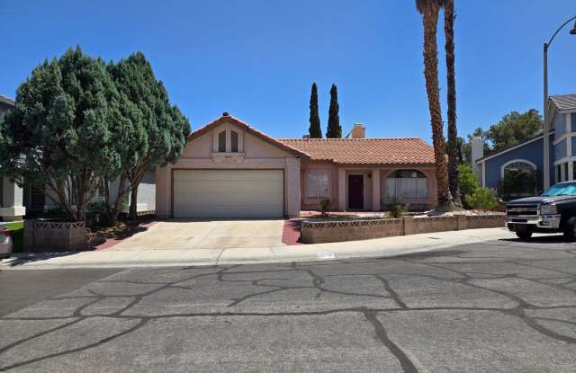 A Fabulous 4 Bedroom Single Story Home at the Lakes photos photos