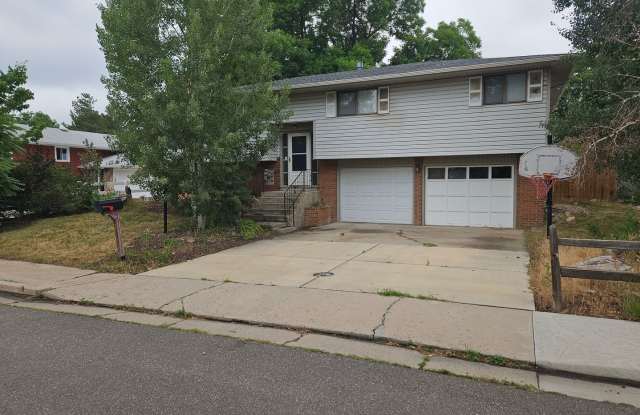 4 Bedroom Single Family Home in Loveland photos photos