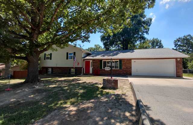 Single Family Home! - 109 Vaughan Court, St. Robert, MO 65584 Single Family Home! - 109 Vaughan Court, St. Robert, MO 65584