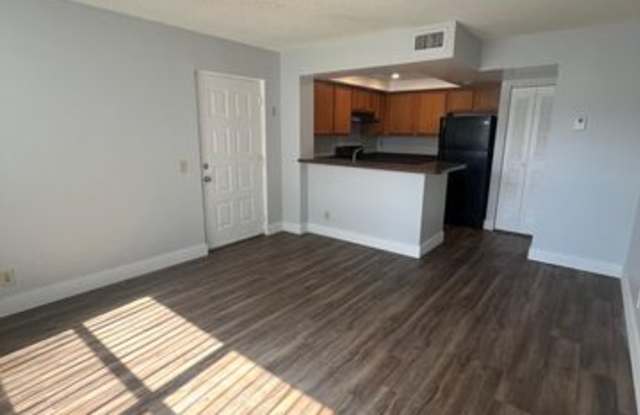 728 Executive Center Dr photos photos