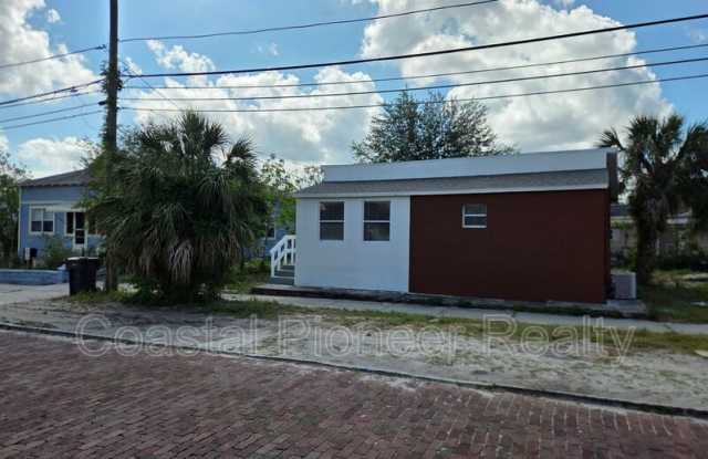606 Cross St photos photos