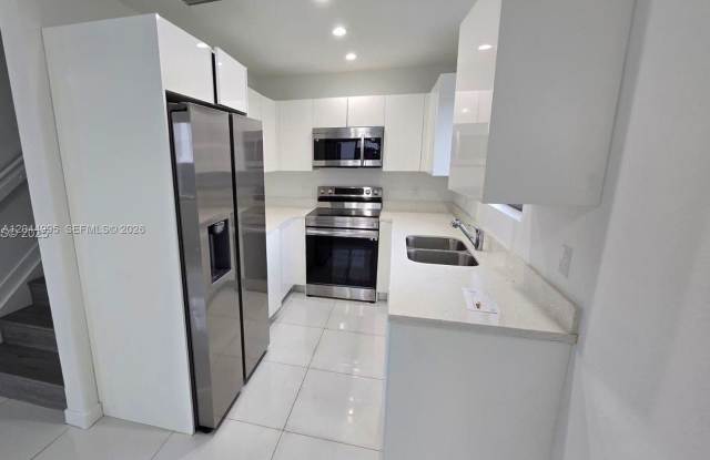 2771 NW 43rd Terrance 2771 2771, Miami, FL 33142 photos photos