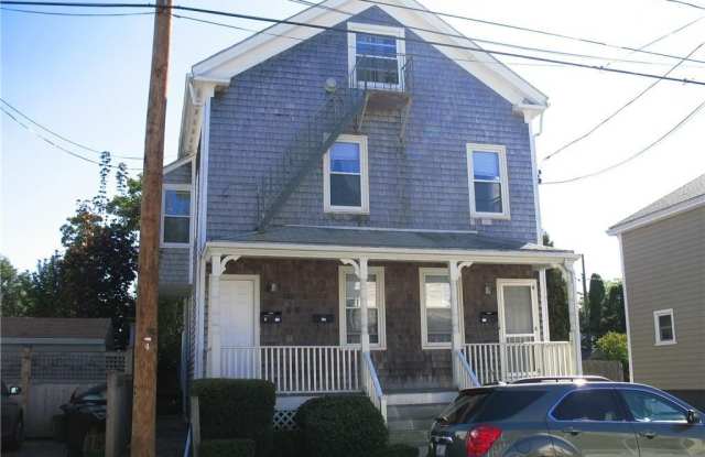 15 WEBSTER Street unit: 2 photos photos