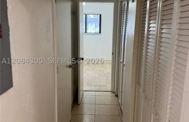 6510 Grant Ct Gallery 4