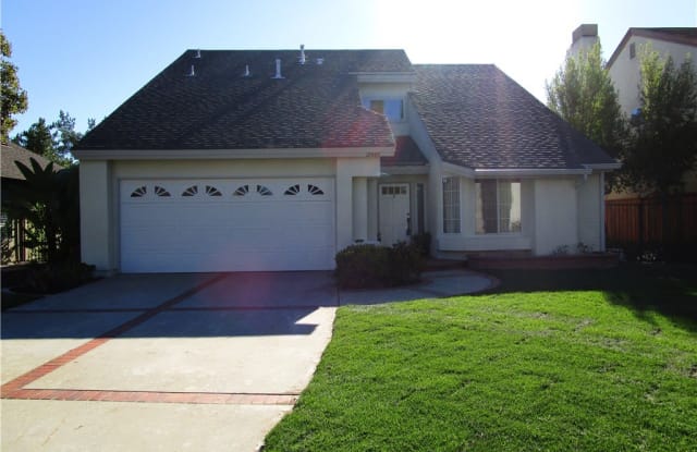 21401 SPRUCE - 21401 Spruce, Mission Viejo, CA 92692