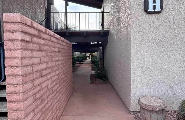 Unfurnished, 1-Year Long-Term Rental Gallery 3