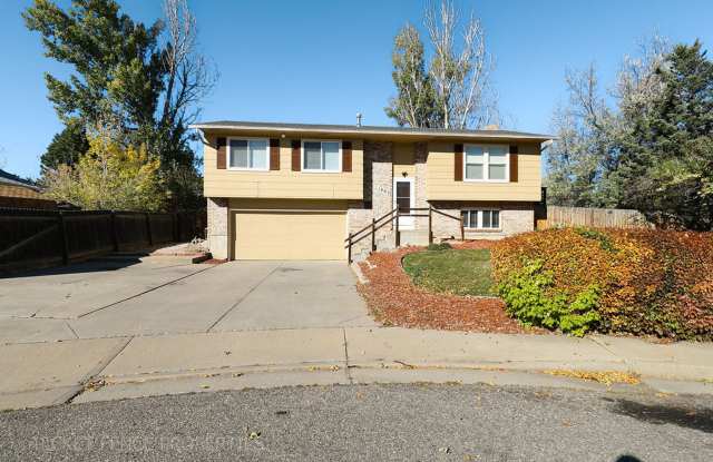 Beautiful 2 Story Home in Loveland photos photos