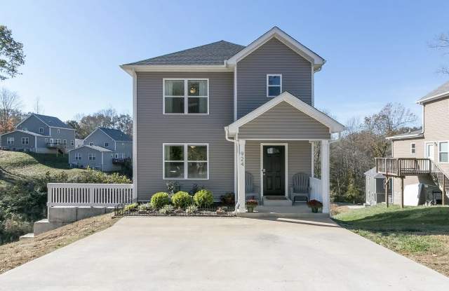 924 East Happy Hollow Drive - 924 East Happy Hollow Drive, Clarksville, TN 37040