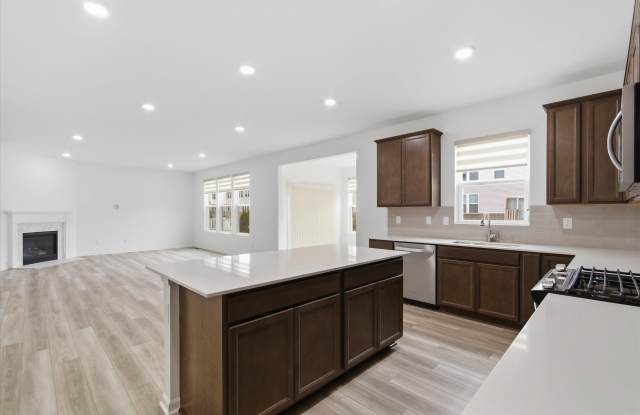 709 Risdon Trail S photos photos