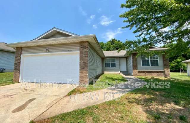 4129 W Madison - 4129 West Madison Street, Springfield, MO 65802