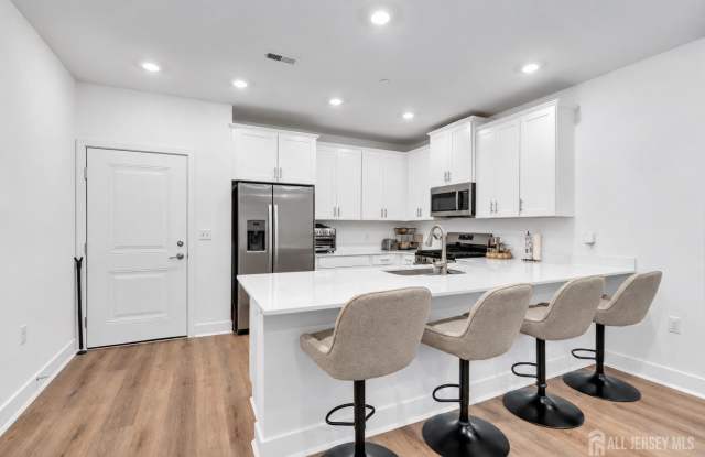 28204 Radford Court Gallery 1