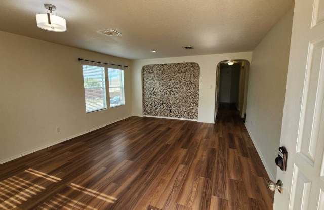 4003 Ashleaf Pecan Gallery 3