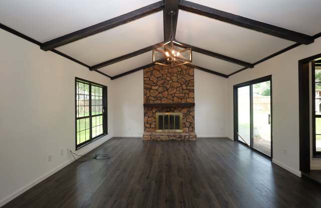 2208 Northwood Circle Gallery 4