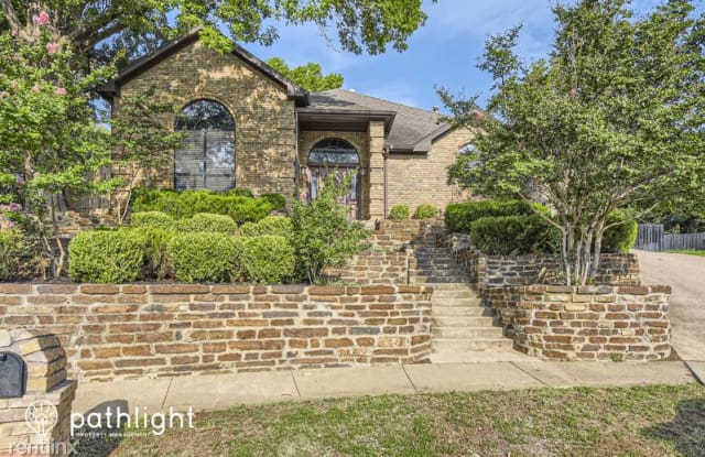 2704 Yorkshire Court UNIT - 2704 Yorkshire Court, Grapevine, TX 76051