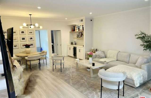 5139 Balboa Blvd unit: 2 photos photos