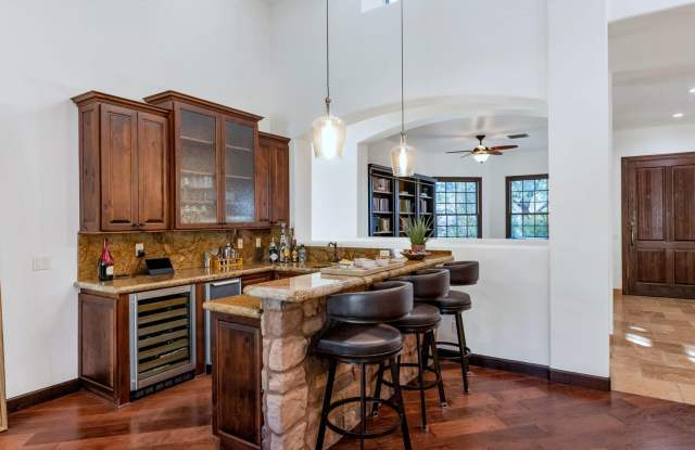 Rates Vary: $14,995 - $24,995 Gallery 4