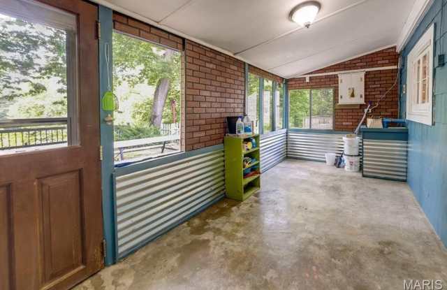 8182 Riverview Drive Gallery 3