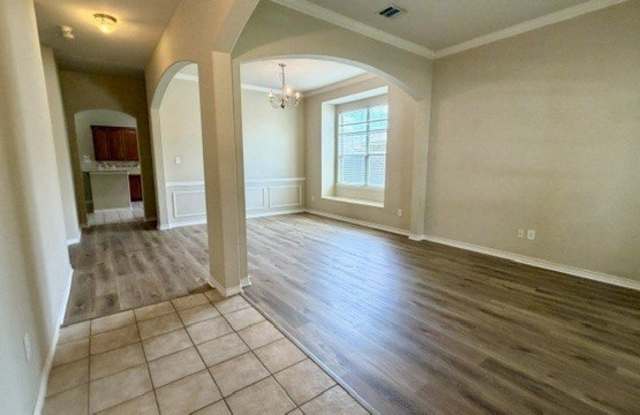 1700 Summerfield Drive Gallery 4