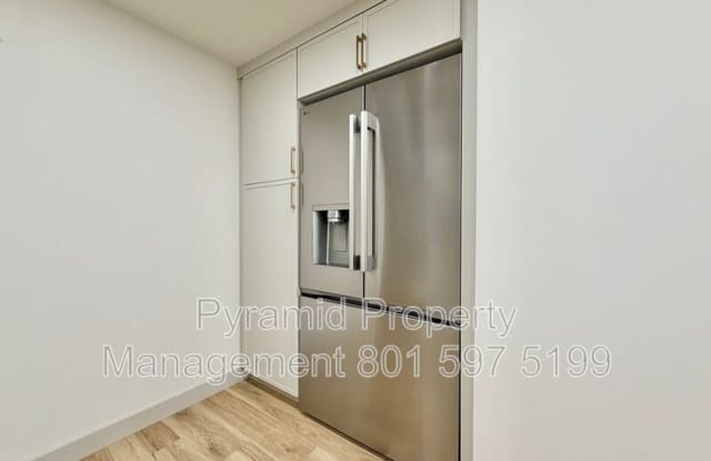 48 W Broadway Gallery 3