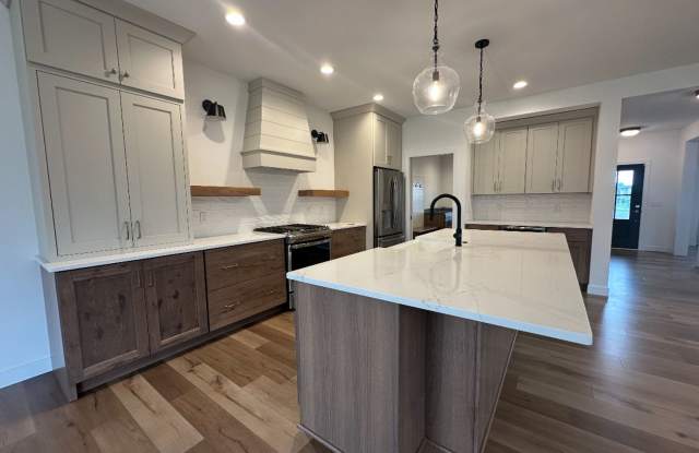 9437 Cobalt St. photos photos