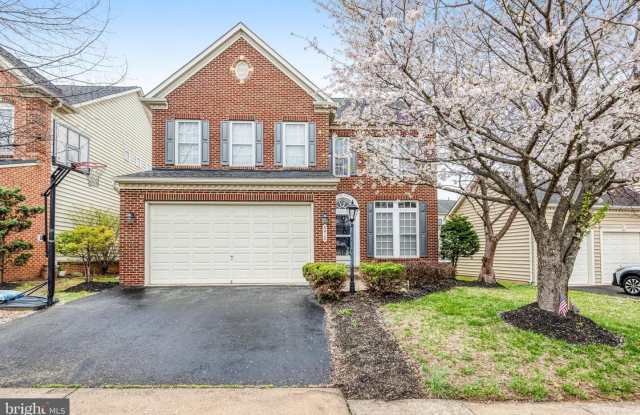 8416 CHURCHSIDE DR Gallery 4