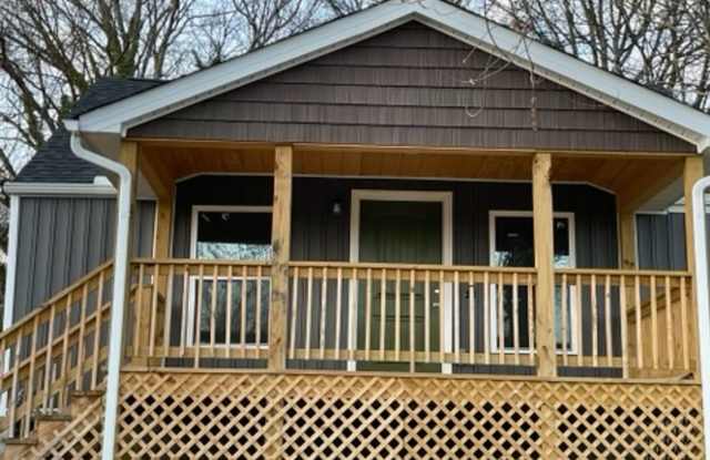 Knoxville 37919 - 3 bedroom, 2 bath home - Contact Regina Upshaw (865) 237-2369 photos photos