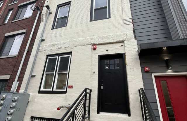 Fully Renovated 1-BR Apartment - Available September 1st photos photos