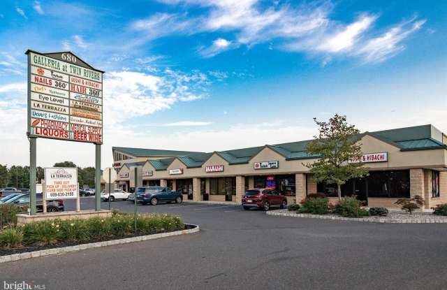 680 ROUTE 33 E unit: 4 photos photos