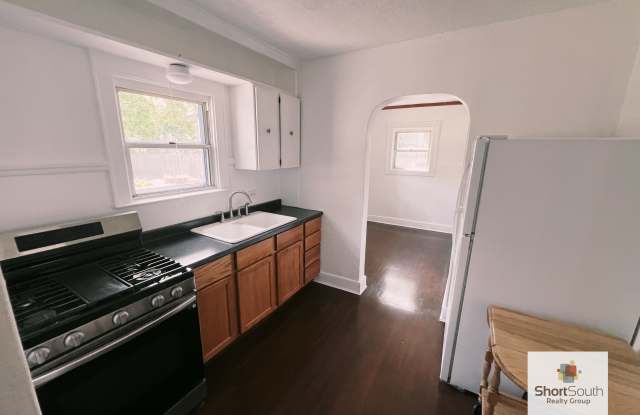 1117 Farrand St - 1117 Farrand Street, Lansing, MI 48906