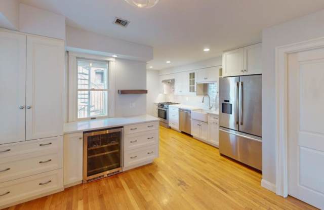 214 West 7th St. photos photos