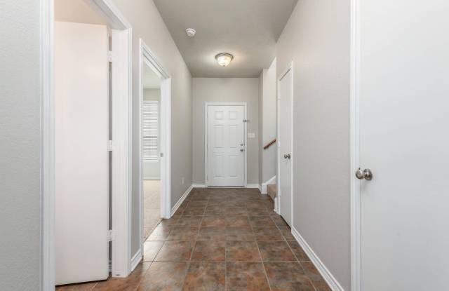 2939 Mclaren Drive Gallery 2