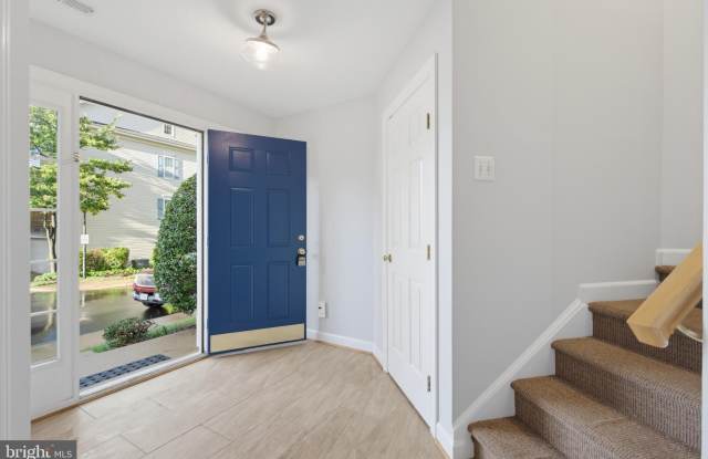 5822 PEARSON Lane Gallery 2