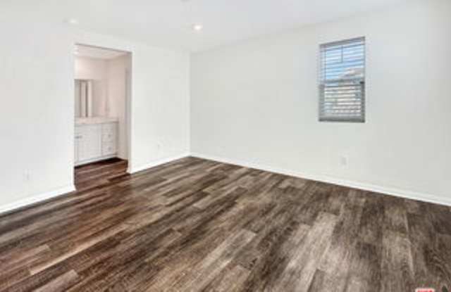 27607 Sawtooth Lane - 27607 Sawtooth Lane, Los Angeles County, CA 91387