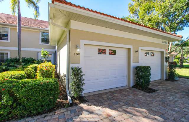 ***BEAUTIFUL** FIRST-FLOOR CONDO***IN THE HEART OF NORTH NAPLES***SEASONAL RENTAL*** photos photos