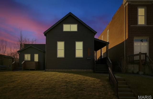3150 Mt Pleasant St Gallery 3