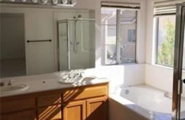 512 E Rockaway Drive Gallery 3