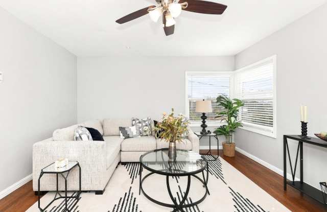Beautiful 2 Bedroom Upstairs Unit In Desirable Richmond Annex! Gallery 4