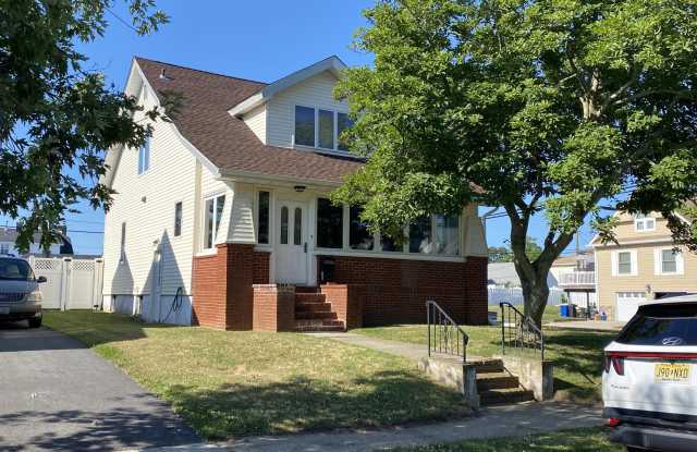 118 Niblick Street - 118 Niblick Street, Point Pleasant Beach, NJ 08742