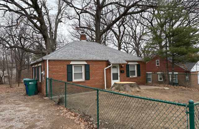 1842 Shady Crest Street photos photos