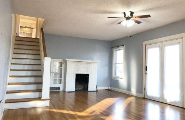 1800 Colorado St. Gallery 4