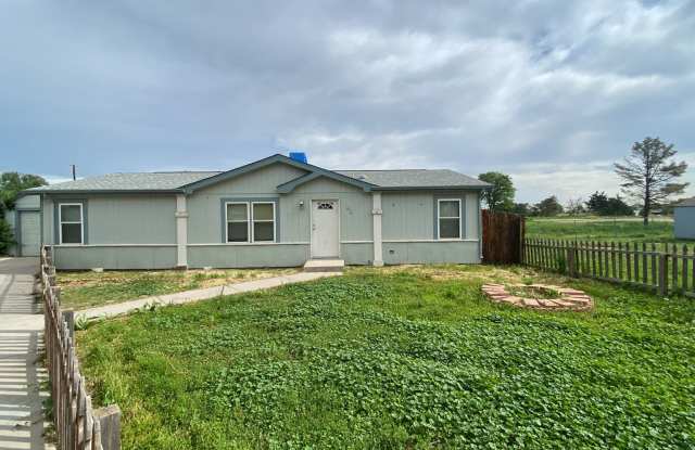4 Bed 2 Bath and Garage in Commerce City - 7041 Ash Court, Derby, CO 80022