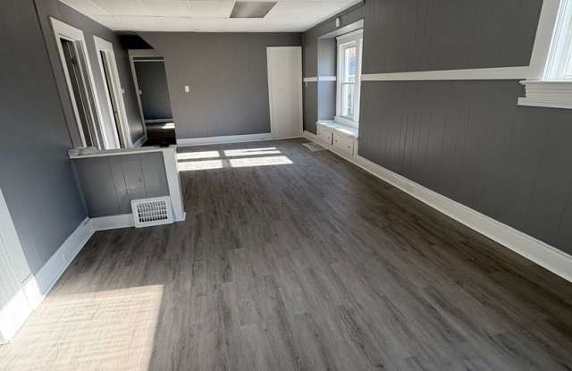 3441 W 56th St photos photos