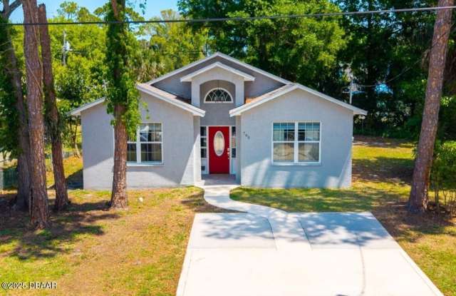 Like new 3 bedroom, 2 bathroom house in Daytona Beach photos photos