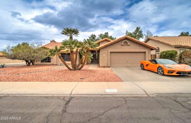372 West Larona Lane photos photos