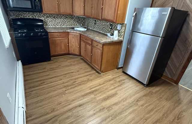 141 Spruce Street - 141 Spruce Street, Lawrence, MA 01841